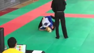 Elvira Karppinen nogi europians
