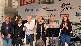 MONIKA ABSOLONOVÁ a Boom!Band Jiřího Dvořáka - Najednou (z Frozen; Litovel 10.06.2023)