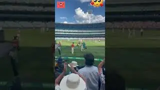 David Warner got injured while celebrating his double hundred and walked off the pitch 🤯🥶📸