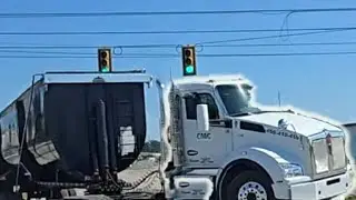 1 Hour Of Pure Truck Driving With (Art Bell Audio)
