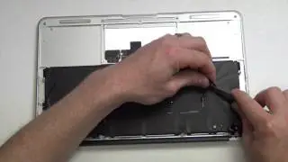 Разборка 11-дюймового Macbook Air модели A1465