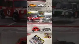 Hotwheels Premium Morris mini & 67 Austin Mini pickup