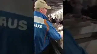 Escalator Chaos: Crowd Descends #viralvideo #legend