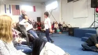 Проповедует Ден Слейд