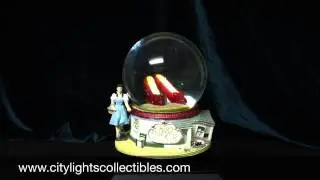 San-Francisco-Music-Box-842970016540-Ruby-Shoes-Musical-Globe