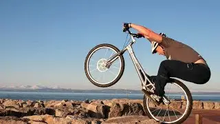 The cycle stunt game ! 