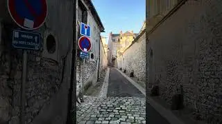 Visite 360 Rue Des ouches Nevers, beaut&eacute; des pav&eacute;s, fa&ccedil;ades anciennes et atmosph&egrave;re de quartier