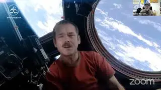 Astronaut Chris Hadfield hosts a class!