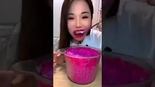 YY BLENDED PINK ICE EATING #asmrice #icebites #shavedice #blendedice #pinkice