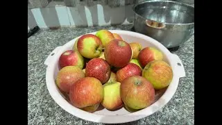 peel apples for apple pie 🥧🍎🍏