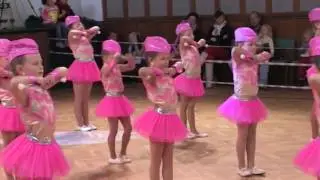 Mažoretky Cheerladies Třeb&iacute;č - děti 2014