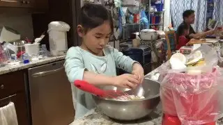 K2 Making Amy's Cake!