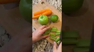 &iquest;Tienes acn&eacute;? Este jugo natural puede ayudarte 🍏🥕✨#acnesolution #pielsaludable #jugosaludable