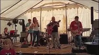 F&ecirc;te de la musique 2024 L'Antenne Champenoise Champagn&eacute; Saint Hilaire. #rock70s #poitiers