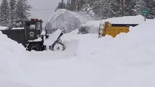 Massive Snow Blowers Blast Snow Into Huge Dump Trucks In West Yellowstone!