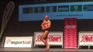 Zsolt Zolt&aacute;n Sz&aacute;sz posing rutine UIBBN 2015 Barcelona