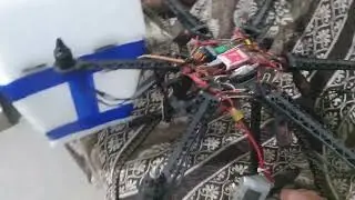 Light weight Drone flower dropping box machanism