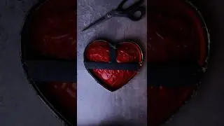 Shaping Red Leather into a Heart &ndash; Handmade Leathercraft Process #wilderoe #leathercraft
