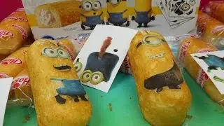 HOSTESS TWINKIES MINION DECORATION KIT WITH EDIBLE STICKERS