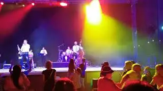 KOLLÁROVCI Zábava mix - AMFIKO Trnava