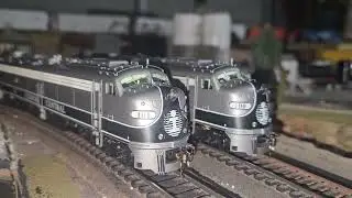 Rapido EMD E9A Illinois Central IC Executive Series Set 100 & 101 Review | HO Scale