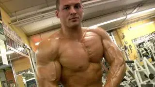 Ryan H Incline Presses 140LB Dumbbells