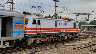HOWRAH WAP5 Locomotives at 130 Kmph with Premium trains of ER - Duronto + Garib Rath + Shatabdi!