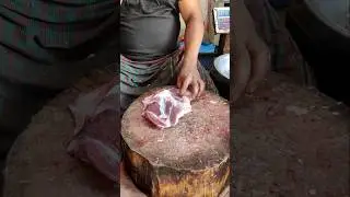 Разделка козьей лопатки #рецептыизбароны #козьемясо #видеоролики