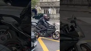 YAMAHA YZF R125 #london #automobile #londoners #thelondonersstory #yamahayzfr125 #yamaha