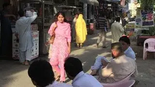 Pakistan radio show confronts 'endemic' ogling of women