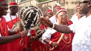 Ndi Ancient Ozo Enugwu-Ukwu society wishes you a merry Xmas and a happy New Year.