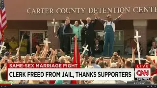 The Wise Five: Kim Davis and her supporters FUNNY