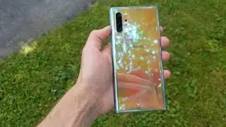 Note 10+ color demonstration (Aura Glow)
