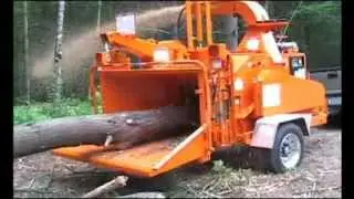 Most popular hydraulic-feed drum-style chipper