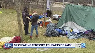 Grand Rapids clearing tent city at Heartside Park