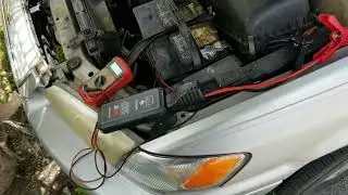 TOPDON JS1200 JUMPSTARTER IN ACTION