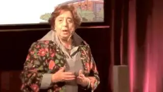 La magia de la palabra | Ana Mar&iacute;a Trujillo | TEDxUCA