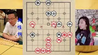 郑惟桐彻底要认输了，不管怎么走，都是输，不投降就要被铁锤吃光
