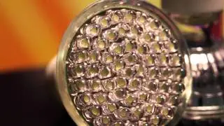 LED Lampe GU10 mit 60 LEDs Wei&szlig; von LUMIXON