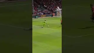 Casemiro's Unexpected Bicycle Kick Goal!