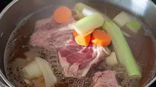 A very simple recipe for my passatelli, using meat and vegetable broth #recipes #easyrecipes
