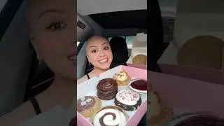 12/23 CRUMBL COOKIE REVIEW🍪#shorts