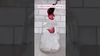 strawberry orange infused water 🍓
