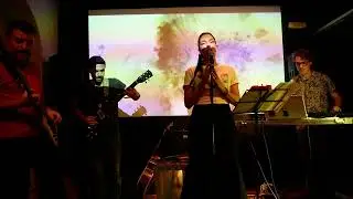 BLUE RONDO con M&Oacute;NICA VI&Ntilde;OLY 15