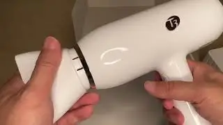Unboxing T3 Micro Featherweight Style Plus - Professional algorithmic hair dryer