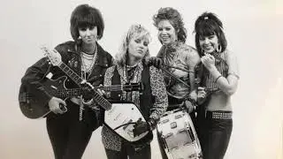 The Pandoras - Live at Club Revival 1986