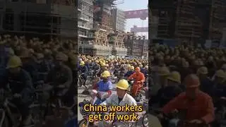 China factory workers go off work #china #chinalife #relax