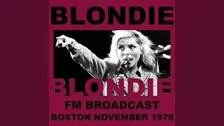 Sunday Girl (Live)