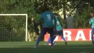 Lorran mostra habilidade e se destaca no time titular do Flamengo