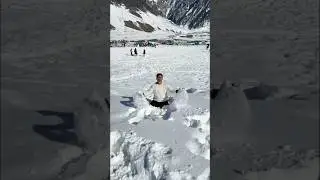 Bismil Bismil &hearts;️ Kashmir 🏔️😱 Husband Wife Video #shorts #viralshort #comedy #funny #kashmir #couple